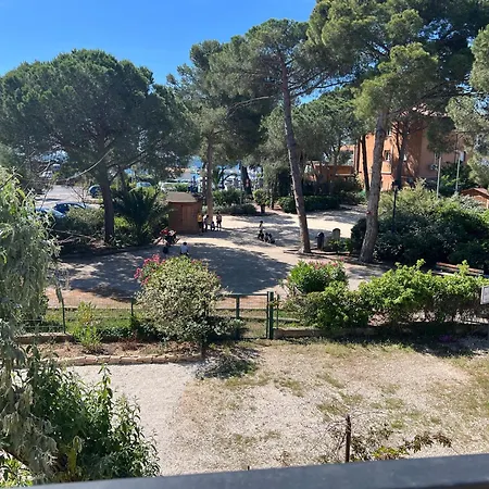 Pour 3 Personnes Pres Apartment Hyeres